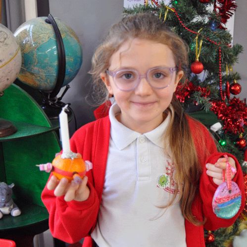 Squirrel Class – Christingles and Baubles