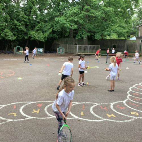 Mole Class – Tennis lesson​​​​​​​​​​​​​​